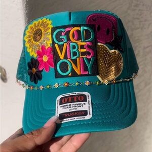 Trucker hat - Good Vibes